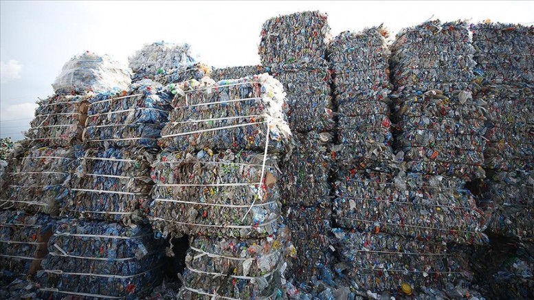 Plastik atıklardan ürettikleri pet levha ve ham maddeleri 50 ülkeye ihraç ediyorlar