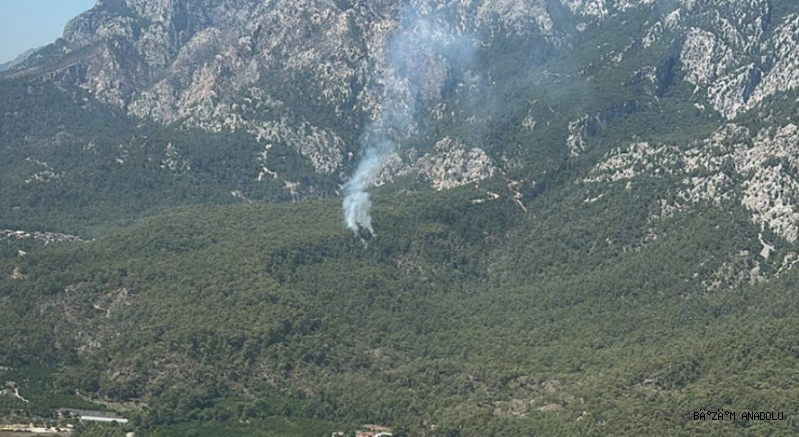 Antalya'da çıkan orman yangınına müdahale ediliyor