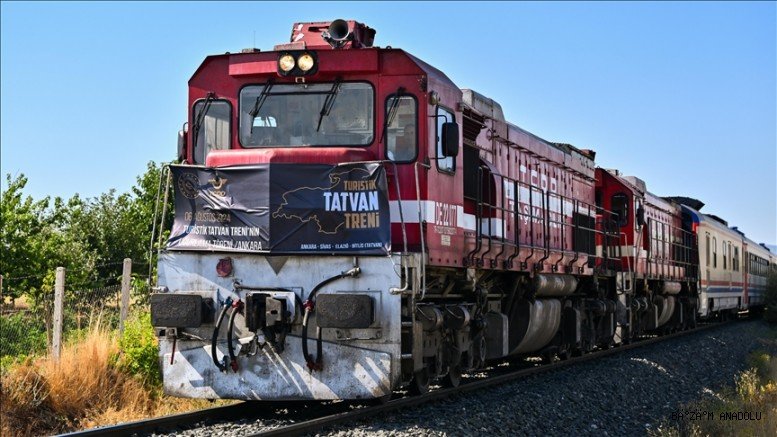 Gençlerin Turistik Tatvan Treni