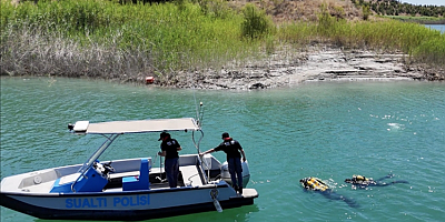 Adıyaman'da su altı polisleri zorlu sularda daima göreve hazır