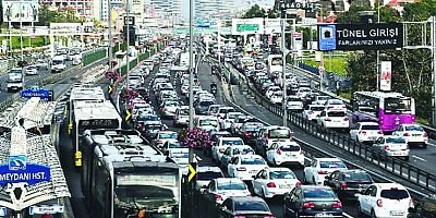İstanbul’un trafiğini  kuralsızlar bozuyor!