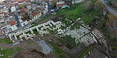 İzmir'in göbeğindeki antik tiyatro, Türkiye'nin 