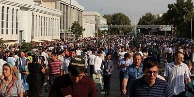 Özbekistan hakkında kötü konuşan ülkeye giremeyecek