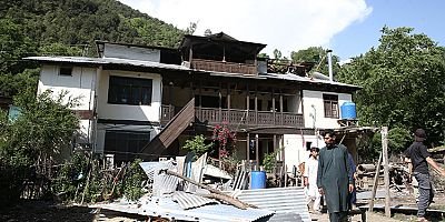 Pakistan’da hayat yavaş  yavaş normale dönüyor