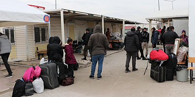 Türkiye'deki Suriyelilerin ülkelerine dönüşü sürüyor