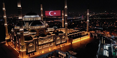 Ülke genelindeki camilerde kuraklık, afetler ve şehitler için dualar edilecek