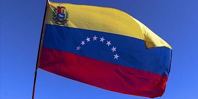 Venezuela kıyılarında 5'ten fazla savaş uçağı 